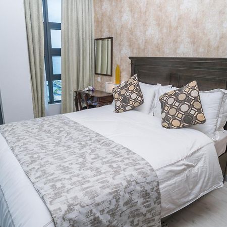 Petronella Suites Apartment @ Jesselton Quay Kota Kinabalu Kültér fotó